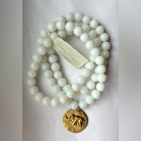 White bead 3 elastic bracelets NWOT- elephant luck pendant jewelry - Picture 6 of 12